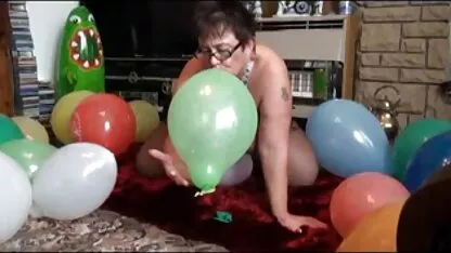 MILF عاشق خمیر sexالتا در الاغ است